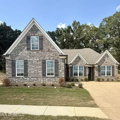 654 Tallahatchie St, Nesbit, MS 38651