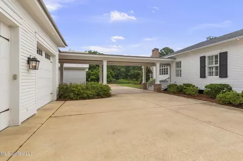 Exterior - 407 Saint Augustine Dr #407, Madison, MS 39110 photo 18 of 52
