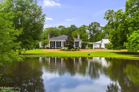 Exterior - 407 Saint Augustine Dr #407, Madison, MS 39110 photo 4 of 52