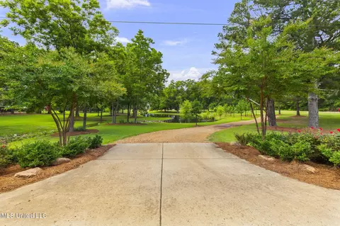 Exterior - 407 Saint Augustine Dr #407, Madison, MS 39110 photo 49 of 52