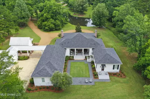 Exterior - 407 Saint Augustine Dr #407, Madison, MS 39110 photo 2 of 52