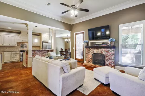 2029 Pebble Creek Dr, Brandon, MS 39042 photo 6