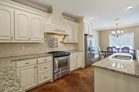 2029 Pebble Creek Dr, Brandon, MS 39042 photo 10
