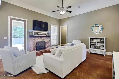 2029 Pebble Creek Dr, Brandon, MS 39042 photo 9