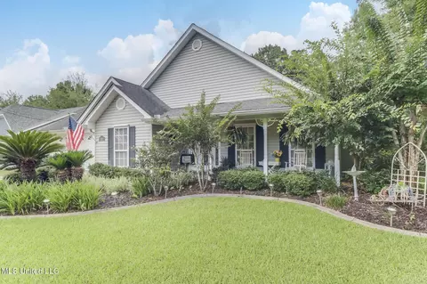 5719 Anoai Way, Diamondhead, MS 39525