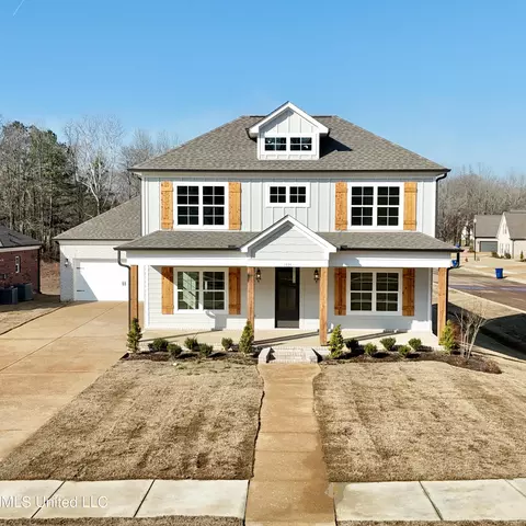 Exterior - 1335 Creekside Ln, Hernando, MS 38632 photo 1 of 4