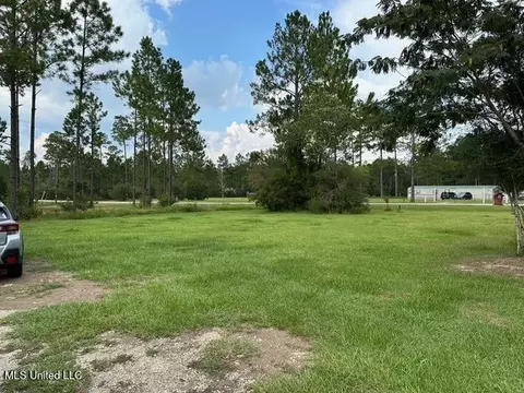 13213 Southern Pne, Vancleave, MS 39565 photo 2