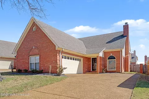 6570 Masters Dr, Olive Branch, MS 38654