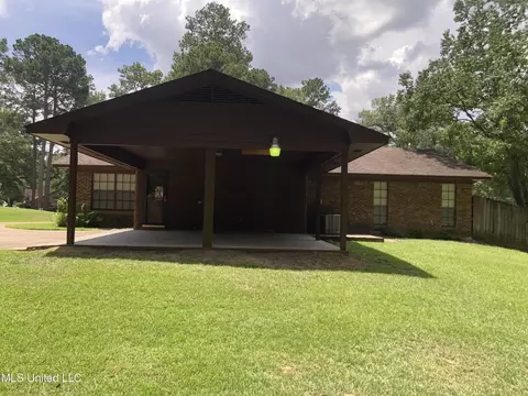 Exterior - 430 Trent Dr, Jackson, MS 39212 photo 4 of 4