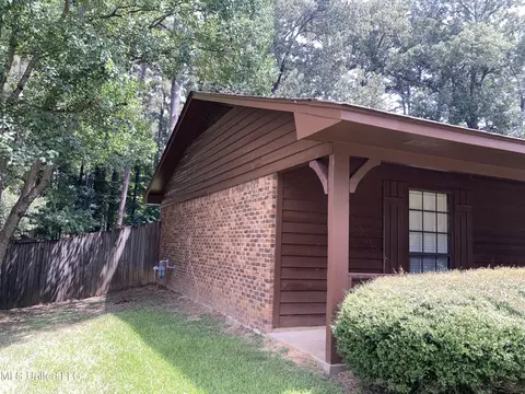 Exterior - 430 Trent Dr, Jackson, MS 39212 photo 2 of 4