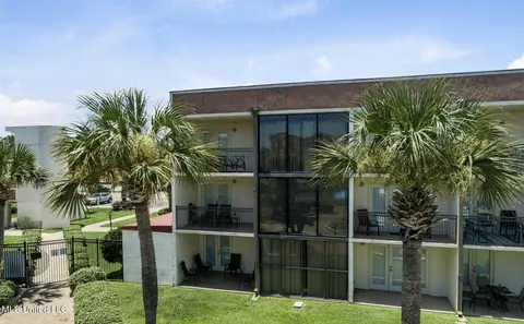 2046 Beach Blvd #C114, Biloxi, MS 39531