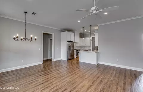 Living - 502 Black Cherry Cv, Canton, MS 39046 photo 5 of 6