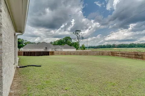 Exterior - 502 Black Cherry Cv, Canton, MS 39046 photo 12 of 12