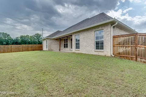 Exterior - 502 Black Cherry Cv, Canton, MS 39046 photo 8 of 12