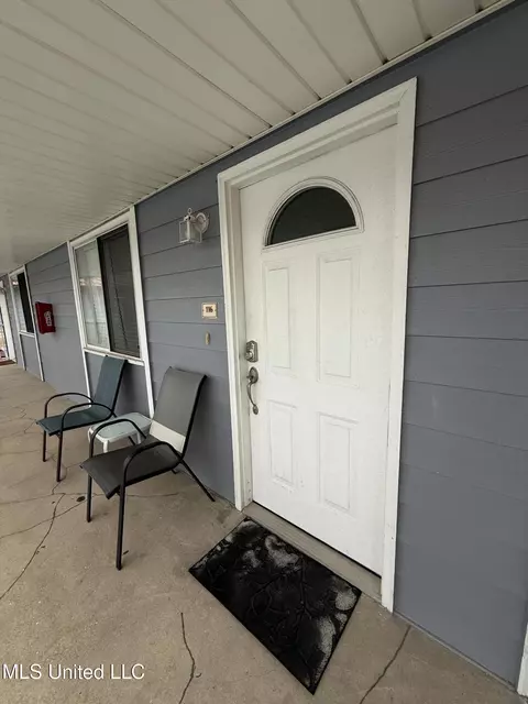 1664 Beach Blvd #H116, Biloxi, MS 39531