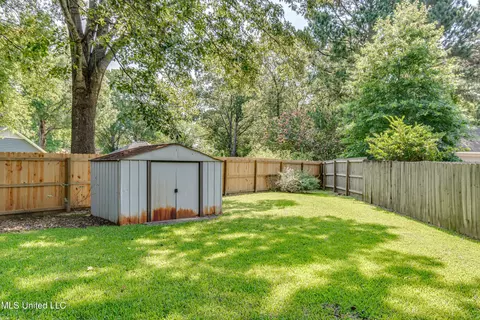 Exterior - 409 Mockingbird Ln, Madison, MS 39110 photo 10 of 13
