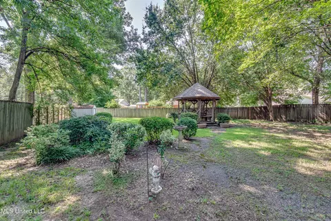 Exterior - 409 Mockingbird Ln, Madison, MS 39110 photo 6 of 13