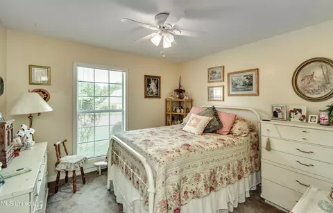 Bedroom - 409 Mockingbird Ln, Madison, MS 39110 photo 3 of 7