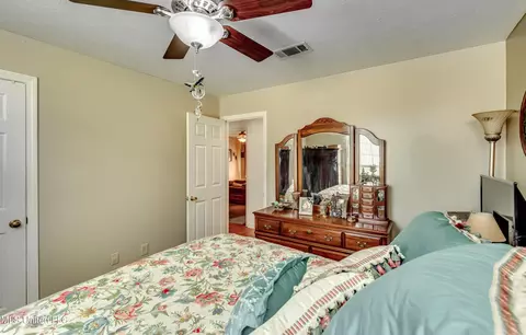 Bedroom - 409 Mockingbird Ln, Madison, MS 39110 photo 2 of 7
