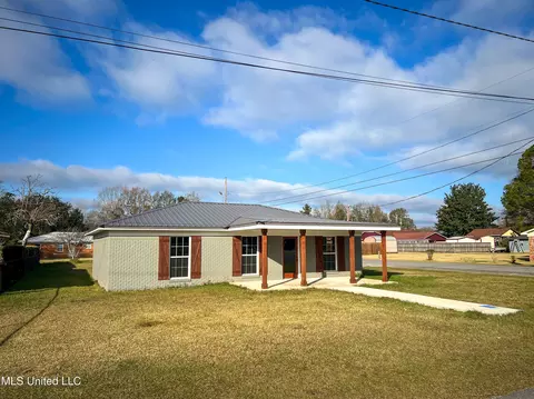 Exterior - 45 Sinclair St, Lucedale, MS 39452 photo 1 of 1