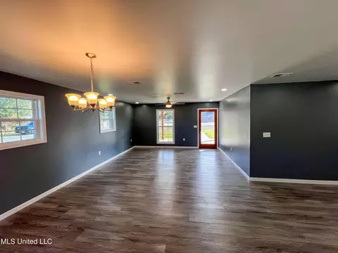 Living - 45 Sinclair St, Lucedale, MS 39452 photo 4 of 4