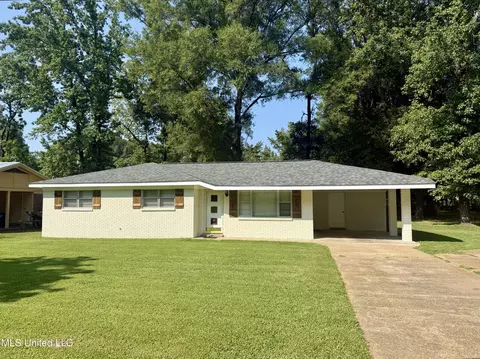 219 Mississippi Ave, Grenada, MS 38901