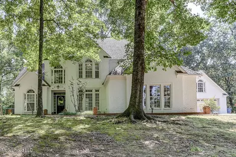 2284 N Fogg Rd, Nesbit, MS 38651