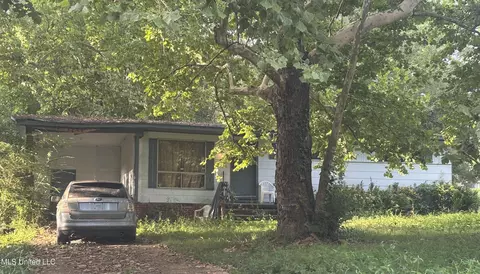 1007 Barbara Ann Dr, Jackson, MS 39204