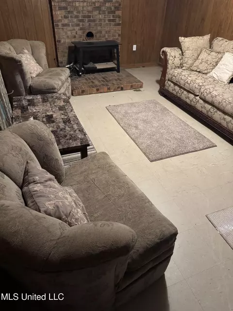 764 Gleaton Rd, Pope, MS 38658 photo 4