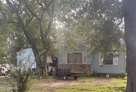 1746 Hampton St, Jackson, MS 39209