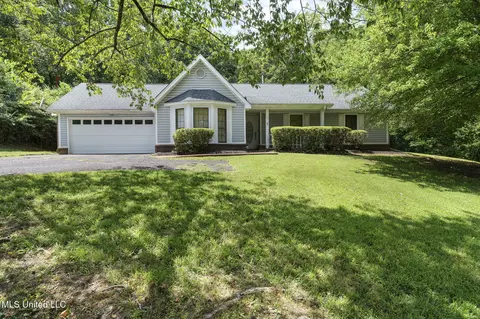5395 Cohay Dr, Horn Lake, MS 38637