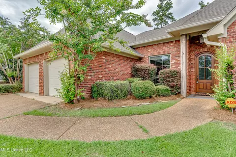 549 Turtle Ln, Brandon, MS 39047