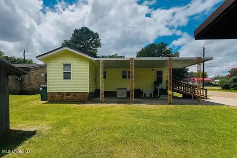 768 Becky St, Grenada, MS 38901 photo 2