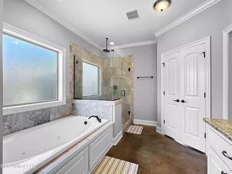 Bath - 173 Copper Ridge Ln, Florence, MS 39073 photo 1 of 3