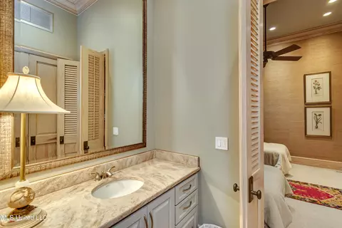 Bath - 20 Waterstone Pl, Jackson, MS 39211 photo 9 of 10