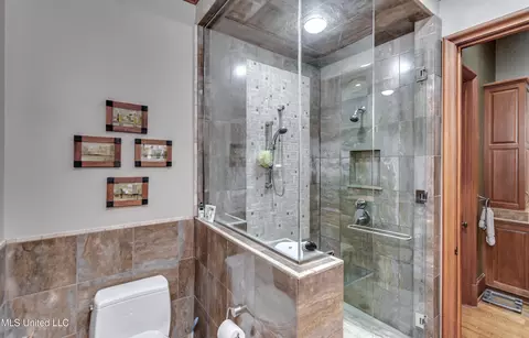 Bath - 20 Waterstone Pl, Jackson, MS 39211 photo 4 of 10