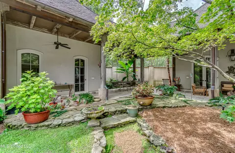 Exterior - 20 Waterstone Pl, Jackson, MS 39211 photo 9 of 19