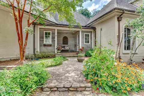 Exterior - 20 Waterstone Pl, Jackson, MS 39211 photo 3 of 19