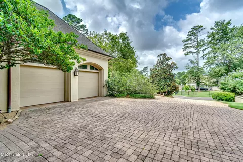 Exterior - 20 Waterstone Pl, Jackson, MS 39211 photo 15 of 19