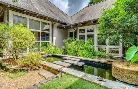 Exterior - 20 Waterstone Pl, Jackson, MS 39211 photo 6 of 19