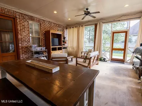 Exterior - 152 Grayhawk Dr, Madison, MS 39110 photo 4 of 9