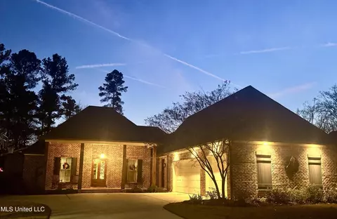 Exterior - 152 Grayhawk Dr, Madison, MS 39110 photo 3 of 9