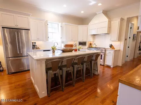 Kitchen - 152 Grayhawk Dr, Madison, MS 39110 photo 1 of 5