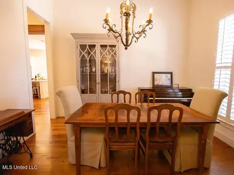 Dining - 152 Grayhawk Dr, Madison, MS 39110 photo 1 of 1