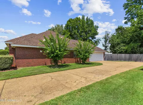 Exterior - 128 Hunters Row, Madison, MS 39110 photo 8 of 8