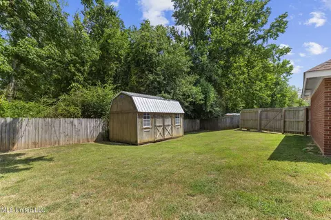 Exterior - 128 Hunters Row, Madison, MS 39110 photo 6 of 8
