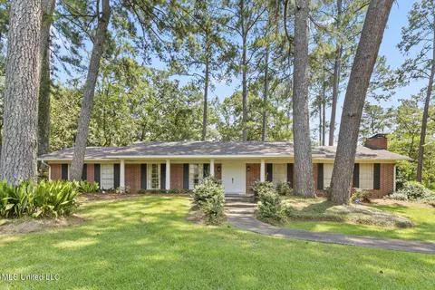4606 Nottingham Rd, Jackson, MS 39211