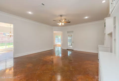 5817 Lake Trace Cir, Jackson, MS 39211 photo 9