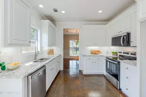 5817 Lake Trace Cir, Jackson, MS 39211 photo 18
