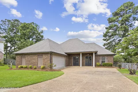 413 Apple Blossom Cv, Brandon, MS 39047